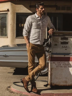 The Axe Denit Chino Pant - Khaki -Benson Shop 1 5bf1f79a d5ca 420b 8e50 8c66cb4ea358