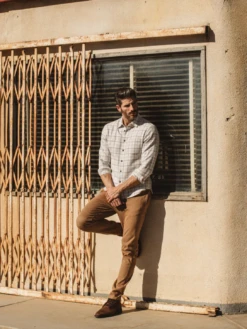 The Axe Denit Chino Pant - Khaki