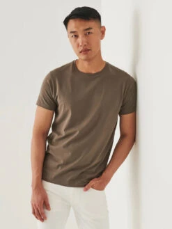 Short Sleeve Iconic Crew Tee - Khaki -Benson Shop 99A08CB 119 4577 800x be79f884 44b2 4cb6 810d f48c9425b0ea