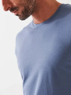 Short Sleeve Iconic Crew Tee - Seaport -Benson Shop 99A08CB 483 194793 800x 037569da be36 48d6 bdf5 dbb2e00c1d7f