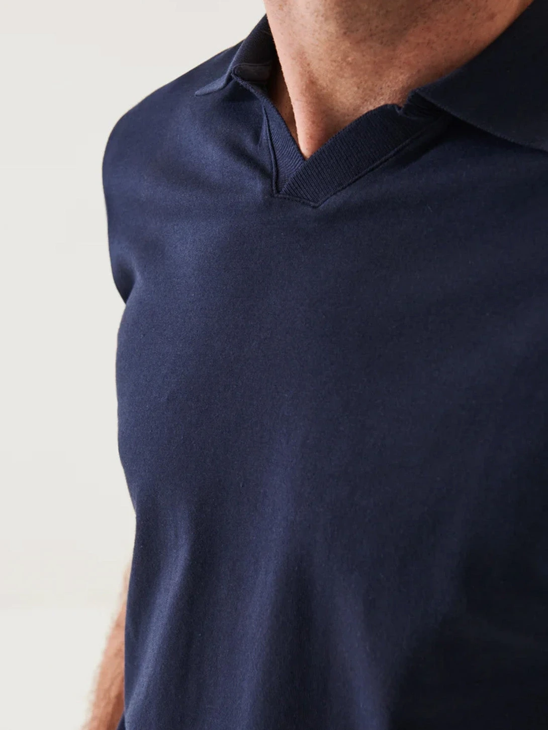 Iconic Open Polo T-Shirt - Midnight 7 Iconic Open Polo T-Shirt - Midnight - Image 5
